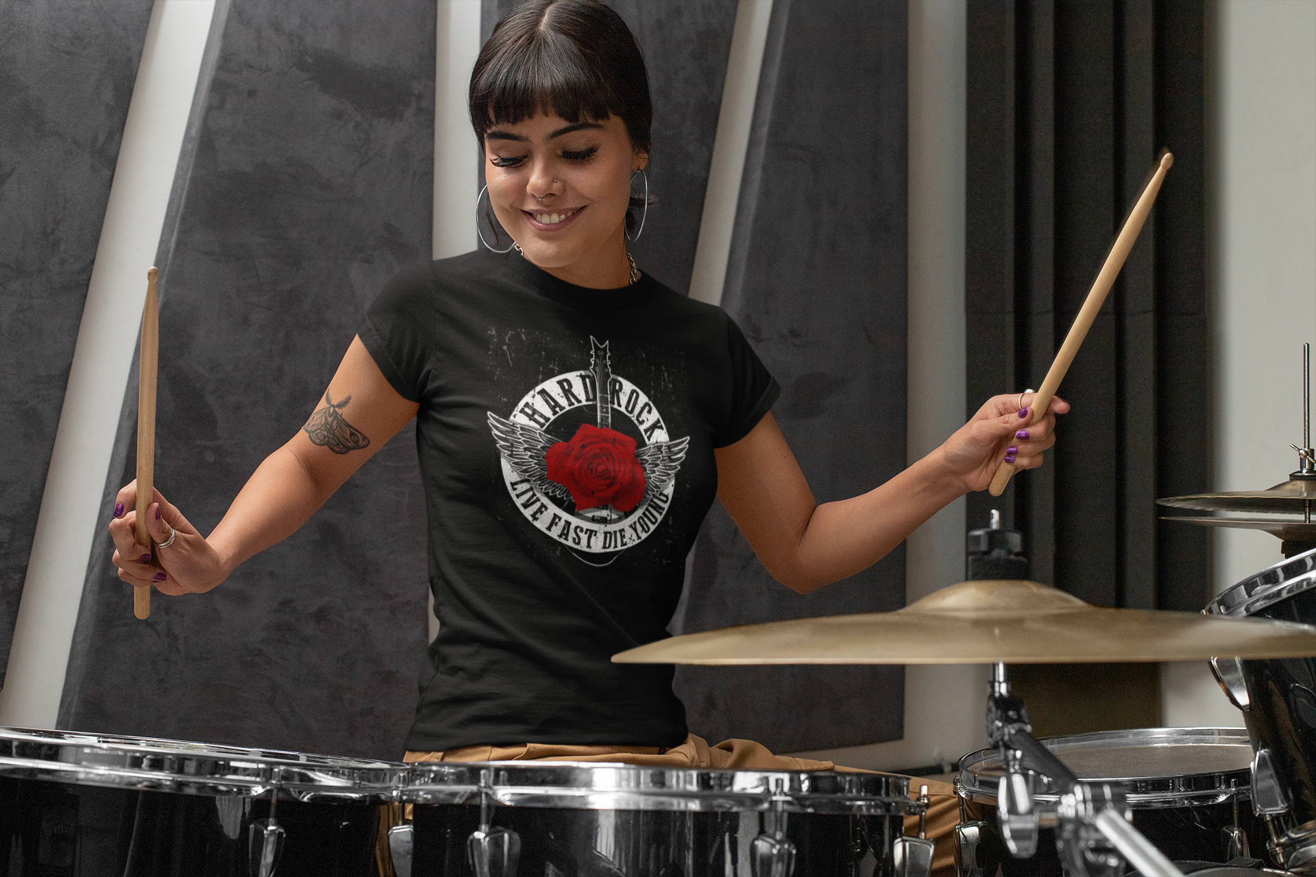 Women T shirt Hard Rock Rose - Rock ☆ Spirit 